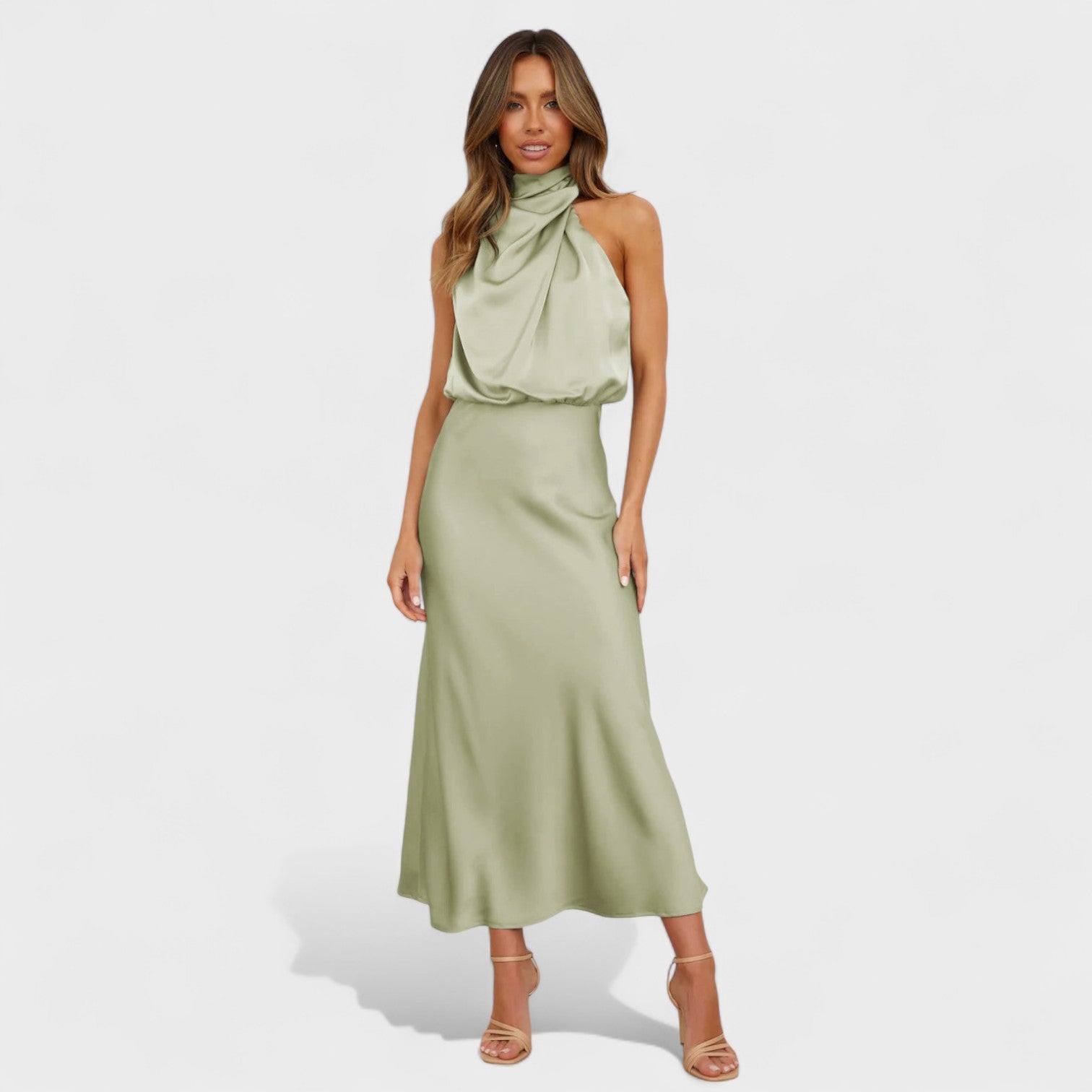 Albína - Saténová elegancia