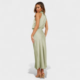 Albína - Saténová elegancia
